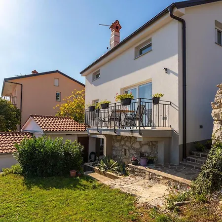 2 Bedroom Stunning In Prázdninový dům