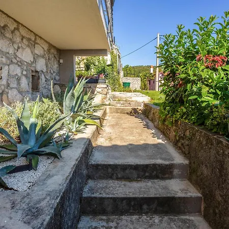 2 Bedroom Stunning In Ičići