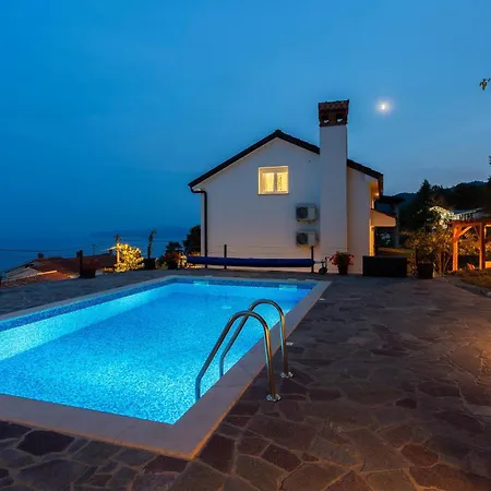 Tatil Evi 2 Bedroom Stunning In Ičići