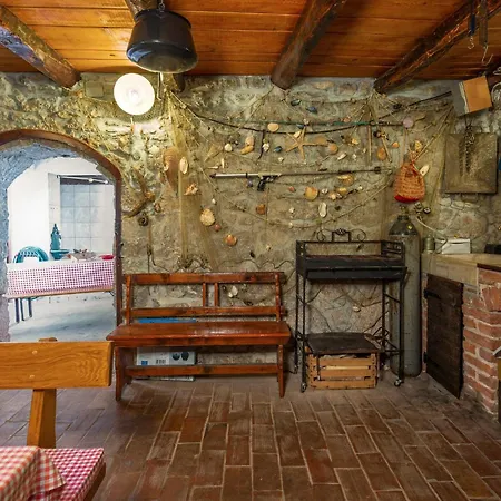 Gorgeous In Nyaraló