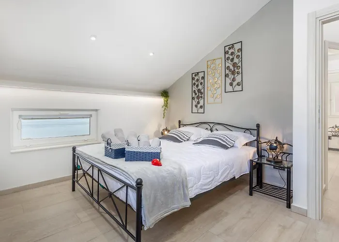 2 Bedroom Stunning In Prázdninový dům Ičići