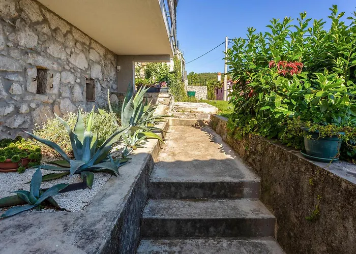 2 Bedroom Stunning In Ičići