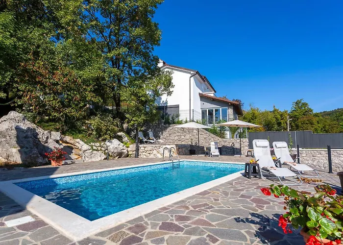 2 Bedroom Stunning In Prázdninový dům *