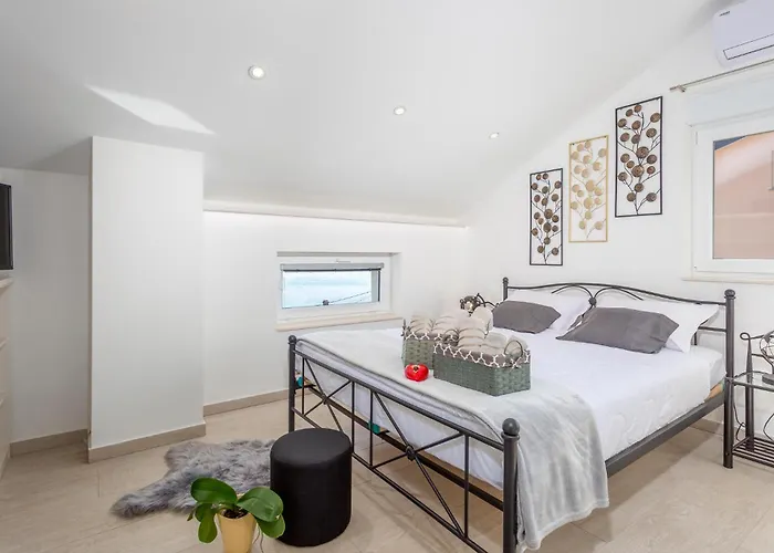 2 Bedroom Stunning In Prázdninový dům