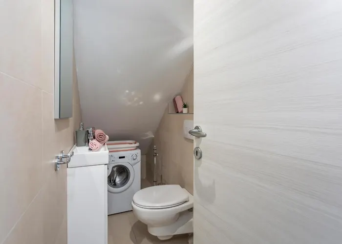 Prázdninový dům 2 Bedroom Stunning In Ičići